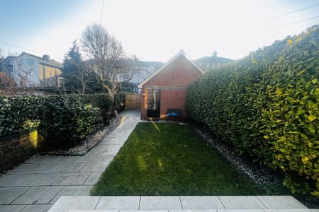 St. Annes Road - Photo 5