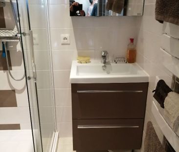 Location Appartement 2 pièces 51m² - Photo 3