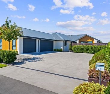 Stylish 4-Bedroom Home with Breathtaking Wetland Views - Photo 2