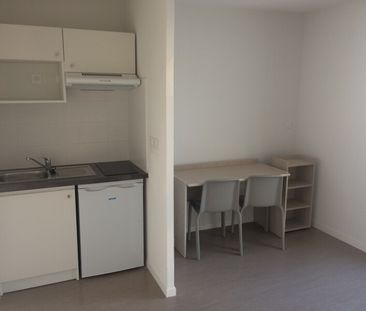 Location Appartement 1 pièce 22m² VILLENAVE D ORNON 33140 - Photo 2