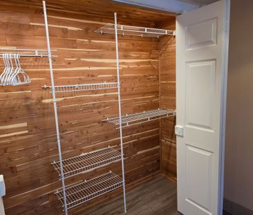 For Lease - 221 Elgin Street, Oshawa, Ontario - Photo 4