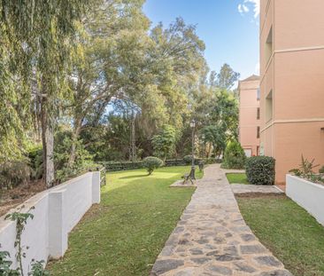Middle Floor Apartment in Nueva Andalucía - Photo 6