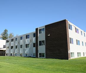 Birchwood Manor - Photo 5