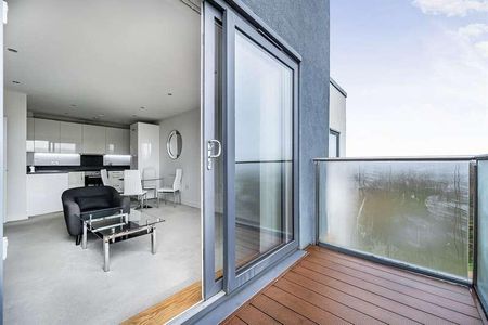 Harlequin House, Padworth Avenue, Reading, RG2 - Photo 2