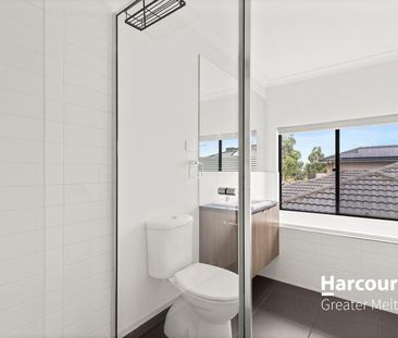 Comfortable & Low-Maintenance Family Home - Photo 6