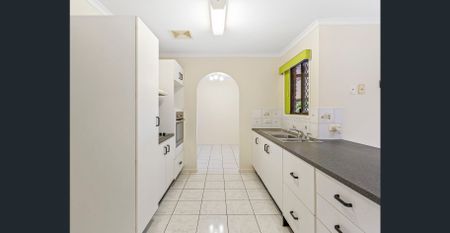 Charming Family Home in the Heart of Bald Hills - Photo 2