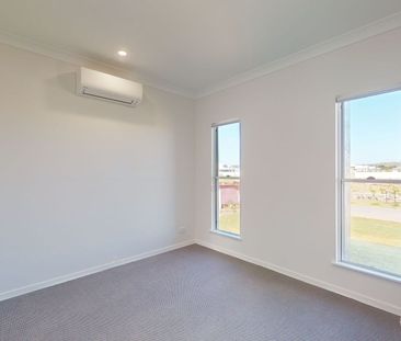 Modern Family Home in a Quiet Burdell Pocket - Photo 3