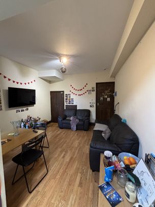 14 FLORENCE BUILDINGS - Photo 1