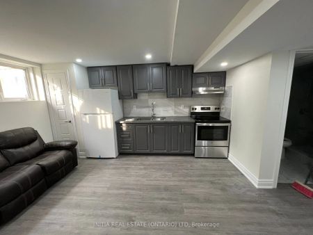 772 MAGNOLIA Terrace #BASEMENT - Photo 4