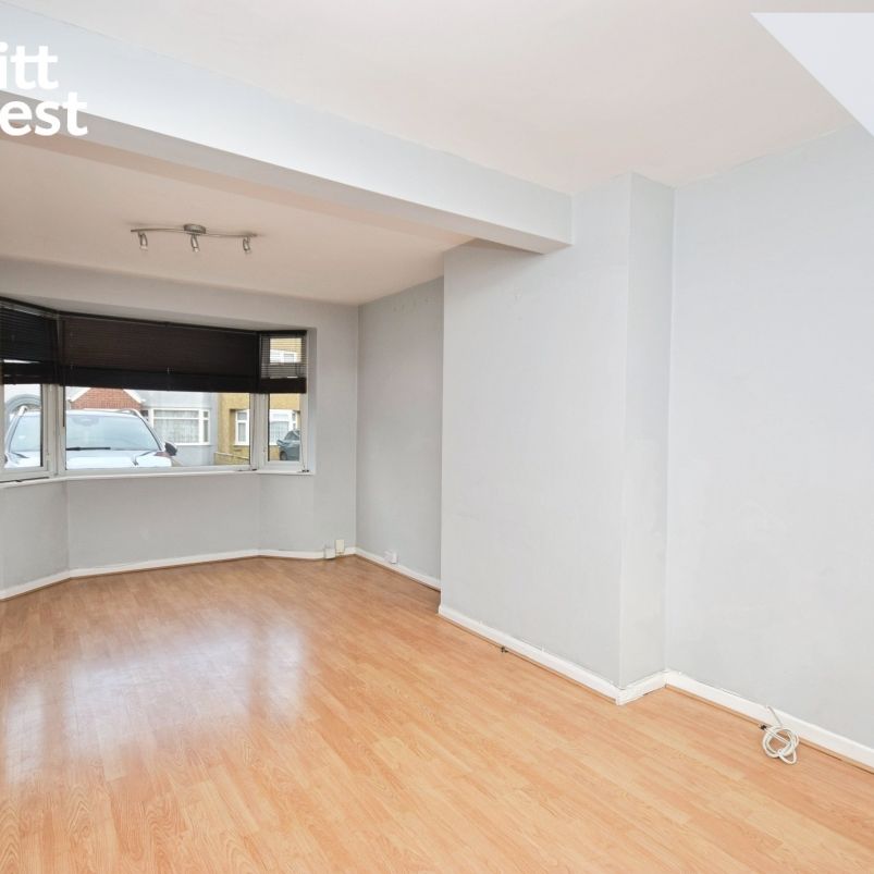 3 bedroom semi-detached house to rent - Photo 1