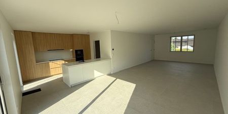 Woning te huur in Bekkevoort voor € 1.400 met 3 slaapkamers - Photo 2