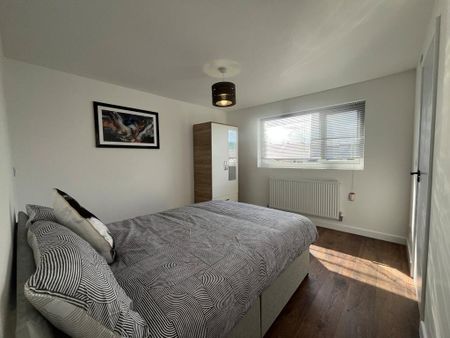 3 bedroom maisonette to rent - Photo 2