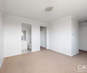 36 Rothschild Avenue, Clyde - Photo 4