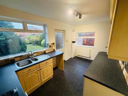 3 bedroom semi-detached house to rent - Photo 1