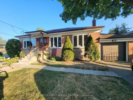 For Lease - 95 Almore Avenue, Toronto, Ontario - Photo 3