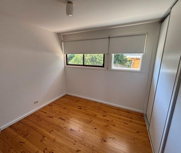 4 Bedroom Home with 3 Living Areas - Photo 5