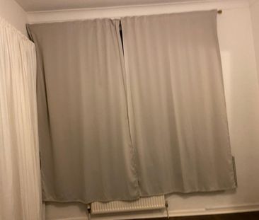 2 Bed Flat, Grove Park, SE12 - Photo 4