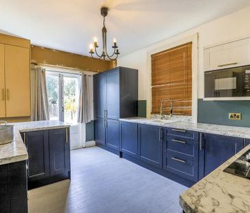 4 bedroom terraced house to rent - Photo 5