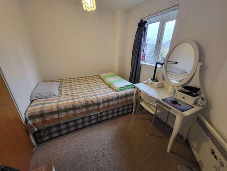 Old York Street, Hulme, Manchester, M15 - Photo 3