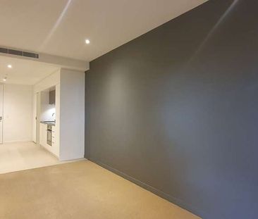 Ideal Living on Swanston Street - Photo 4