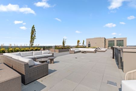 For Lease - 2075 King Road Unit# 247, King, Ontario - Photo 4