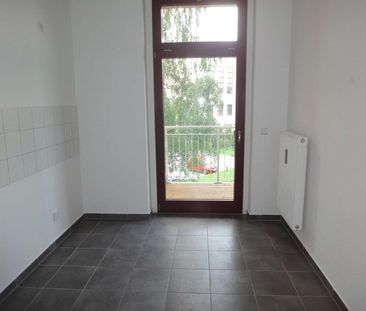 Sonniger Balkon an der Küche + 2. OG !! - Foto 1