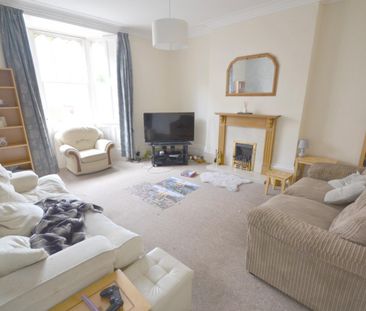 2 bedroom Flat To Let - Photo 4