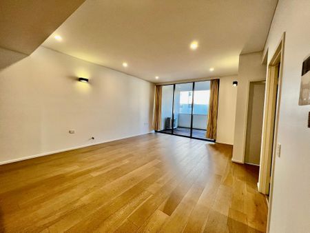 Luxurious 3 bedrooms Living in Camperdown's Heart - Photo 5