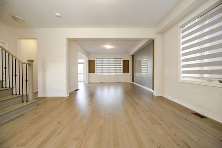 For Lease - 81 Berkely Street, Wasaga Beach, Ontario - Photo 2