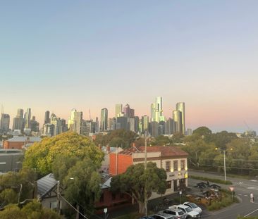 South Melbourne - Photo 4