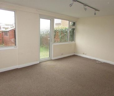 3 bedroom house to rent - Photo 3
