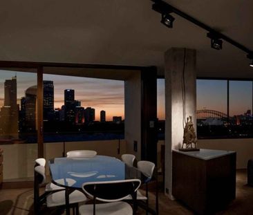 Immaculate Furnished Studio (One Bedroom Size) with Harbour & City ... - Photo 2