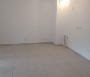 location Appartement T3 DE 62.57m² À COGOLIN - Photo 2