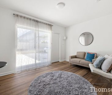 Charming & Fully Furnished Apartment with Private Courtyard in the ... - Photo 1