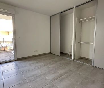 Appartement T2 avec terrasse + garage et place de parking - Photo 3