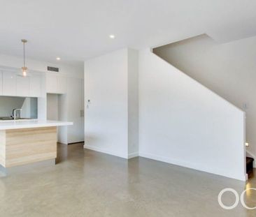 Open the Door To Contemporary Living with Effortless Style - Photo 5