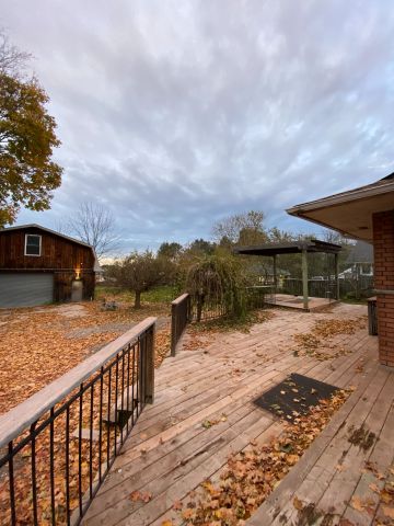 For Lease - 260 Main Street, Grimsby, Ontario - Photo 5