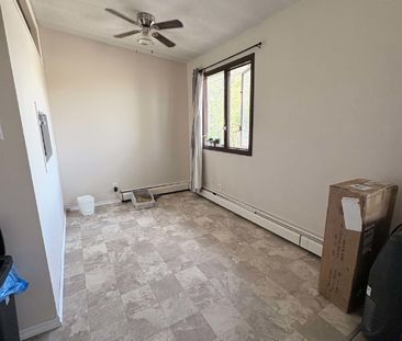 REDWOOD APARTMENTS - 15 - Photo 5