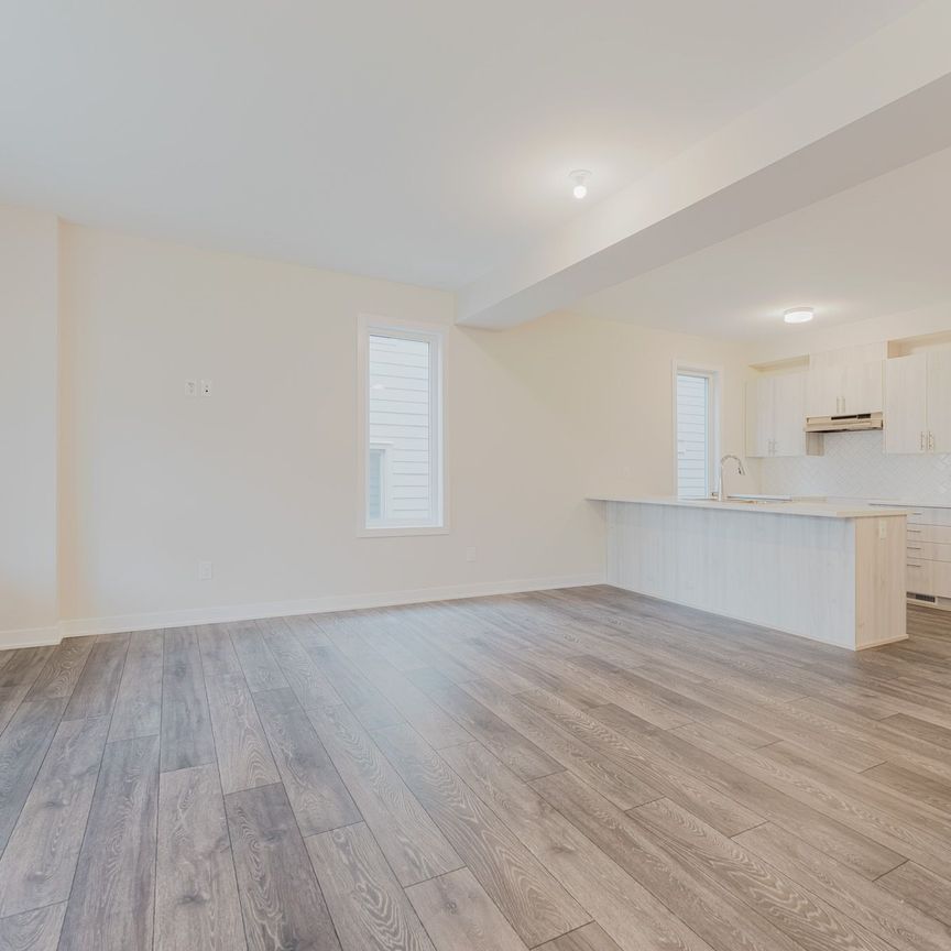 For Lease - 207 Speckled Alder Row, Barrhaven, Ontario - Photo 1