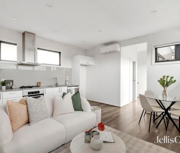 Two Bedroom Townhouse in Brunswick West - Photo 6