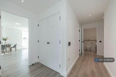 3 bedroom flat to rent - Photo 2