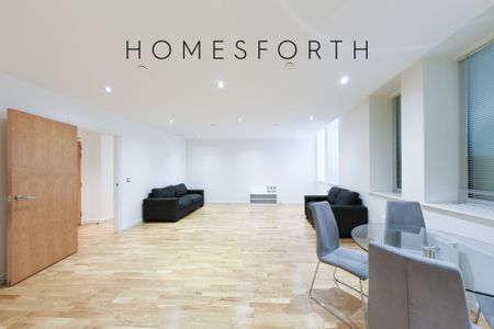 2 Bedroom Flat - Photo 2