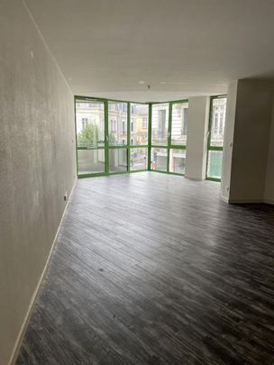 GRAND F4 CENTRE VILLE - Photo 1