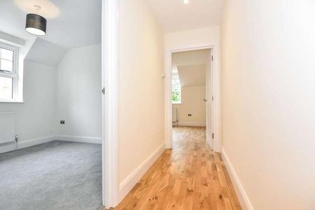 Priory Road, High Wycombe, HP13 - Photo 5
