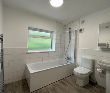 4 bedroom terraced house to rent - Photo 6