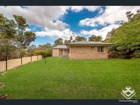 Spacious 4-Bedroom Home for Rent in Oxenford! - Photo 5