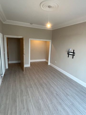 1 Bed Flat, Barlogan Avenue, G52 - Photo 2