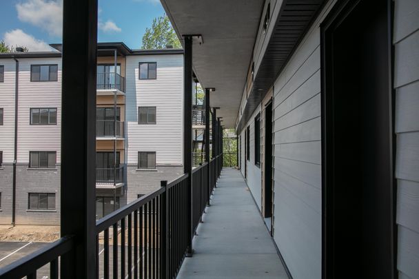 5001, boul. Bertrand-Fabi #107, Sherbrooke (Rock Forest | St-Élie) - Photo 1