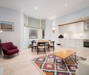 Rosslyn Hill - Photo 1