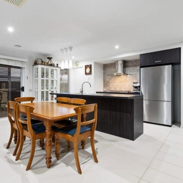 Stunning Family Home for Rent in Cranbourne West - Photo 1